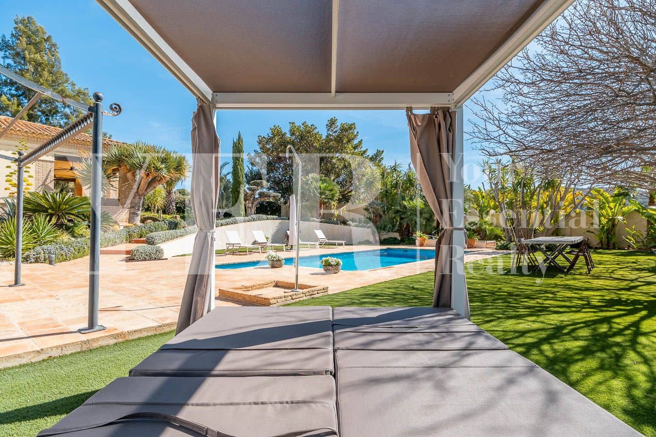 4 soverom Villa til salgs i Busot med svømmebasseng garasje - € 799 000 (Ref: 8873780)