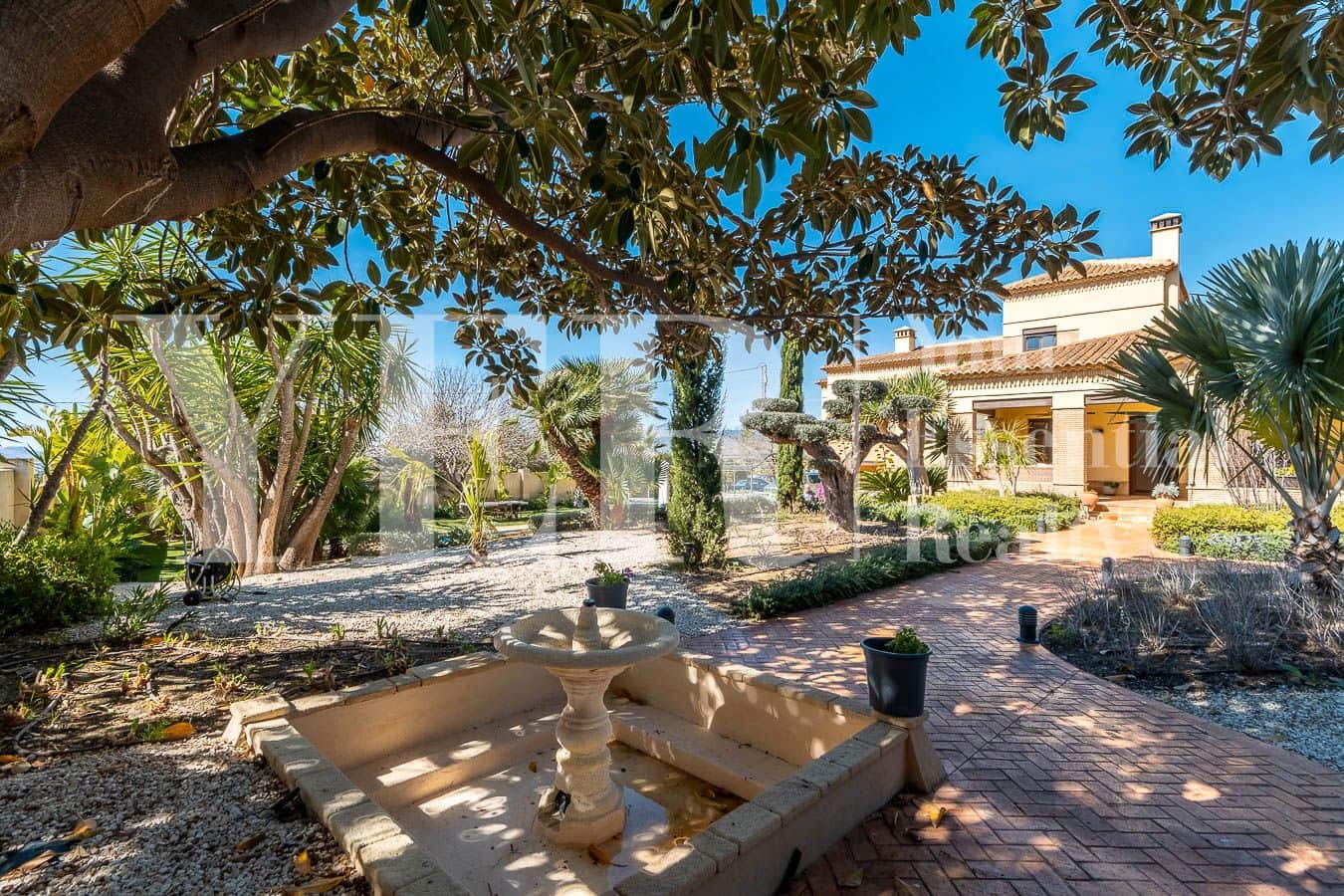 4 soverom Villa til salgs i Busot med svømmebasseng garasje - € 799 000 (Ref: 8873780)