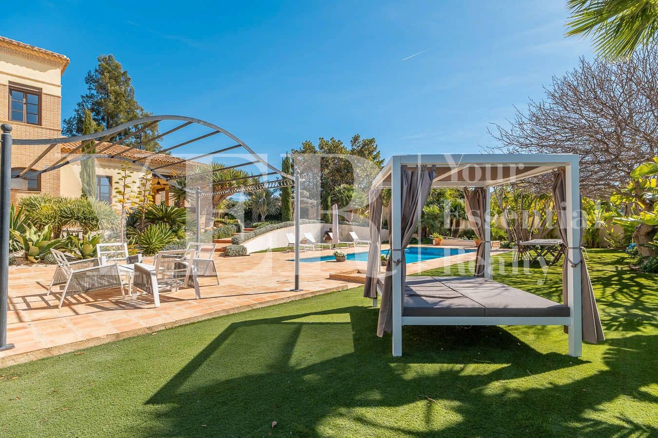 4 soverom Villa til salgs i Busot med svømmebasseng garasje - € 799 000 (Ref: 8873780)