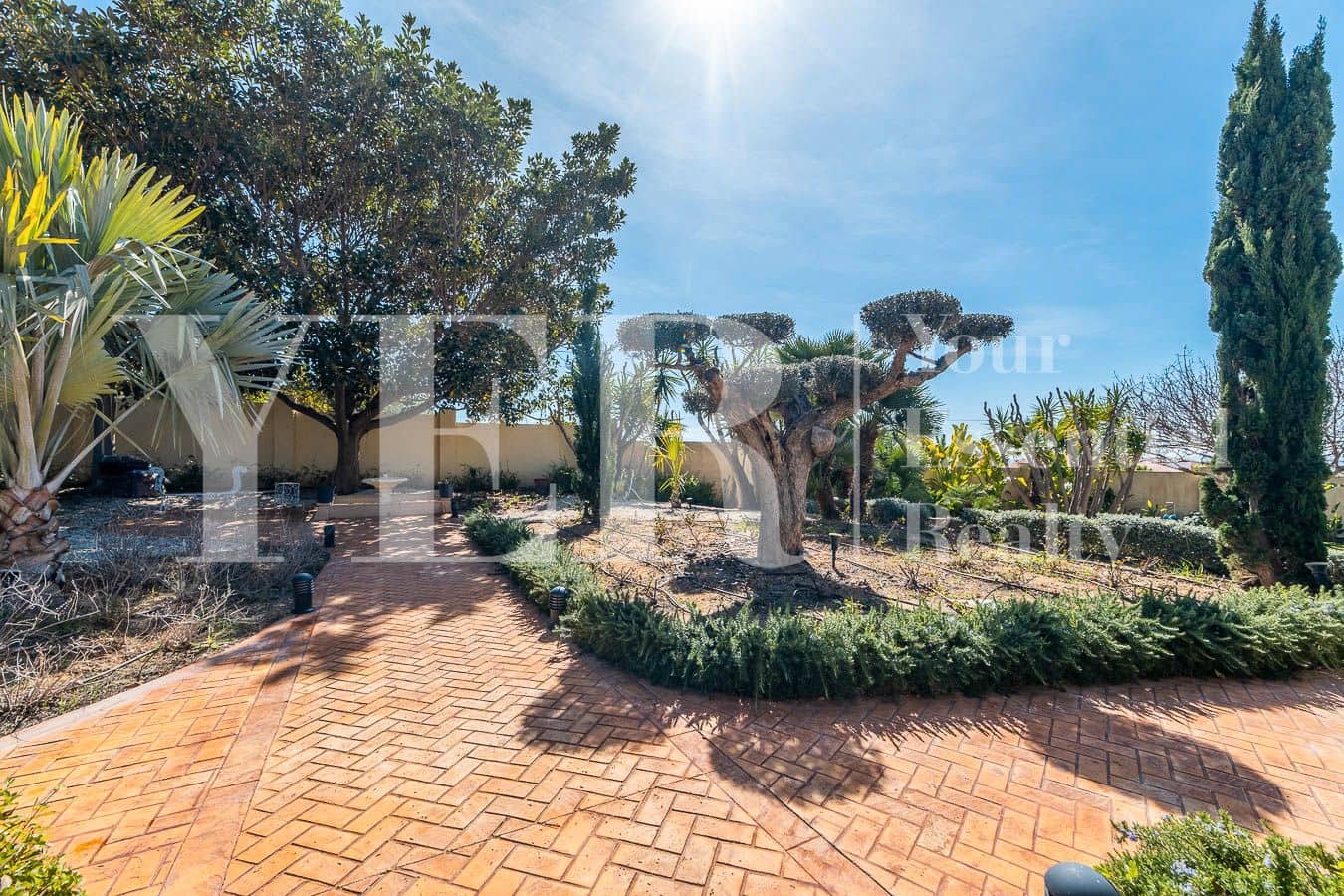 4 soverom Villa til salgs i Busot med svømmebasseng garasje - € 799 000 (Ref: 8873780)