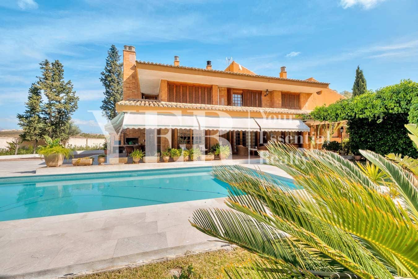 7 soverom Villa til salgs i Alicante by med svømmebasseng - € 935 000 (Ref: 8873781)