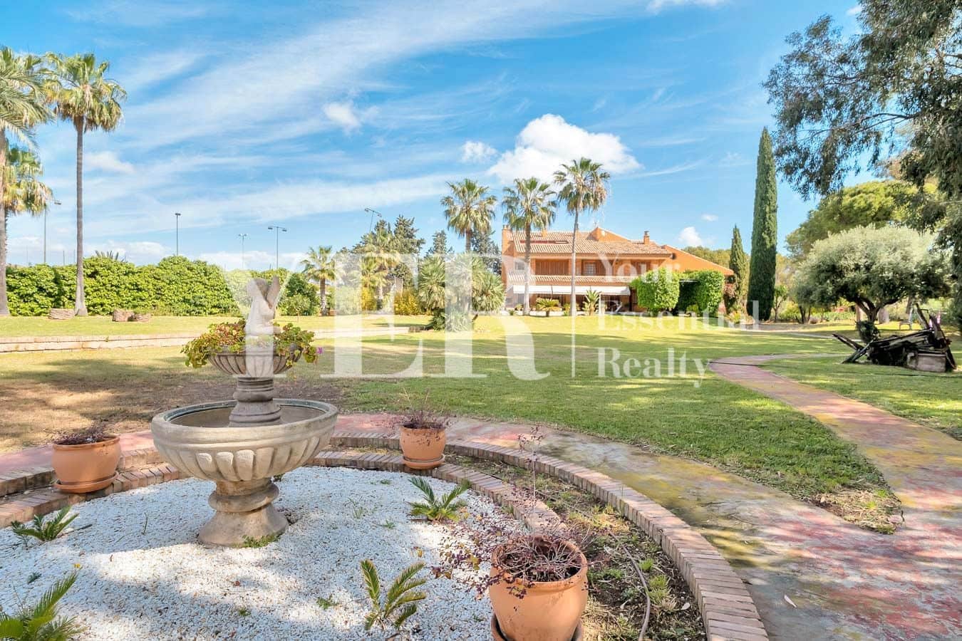 7 soverom Villa til salgs i Alicante by med svømmebasseng - € 935 000 (Ref: 8873781)