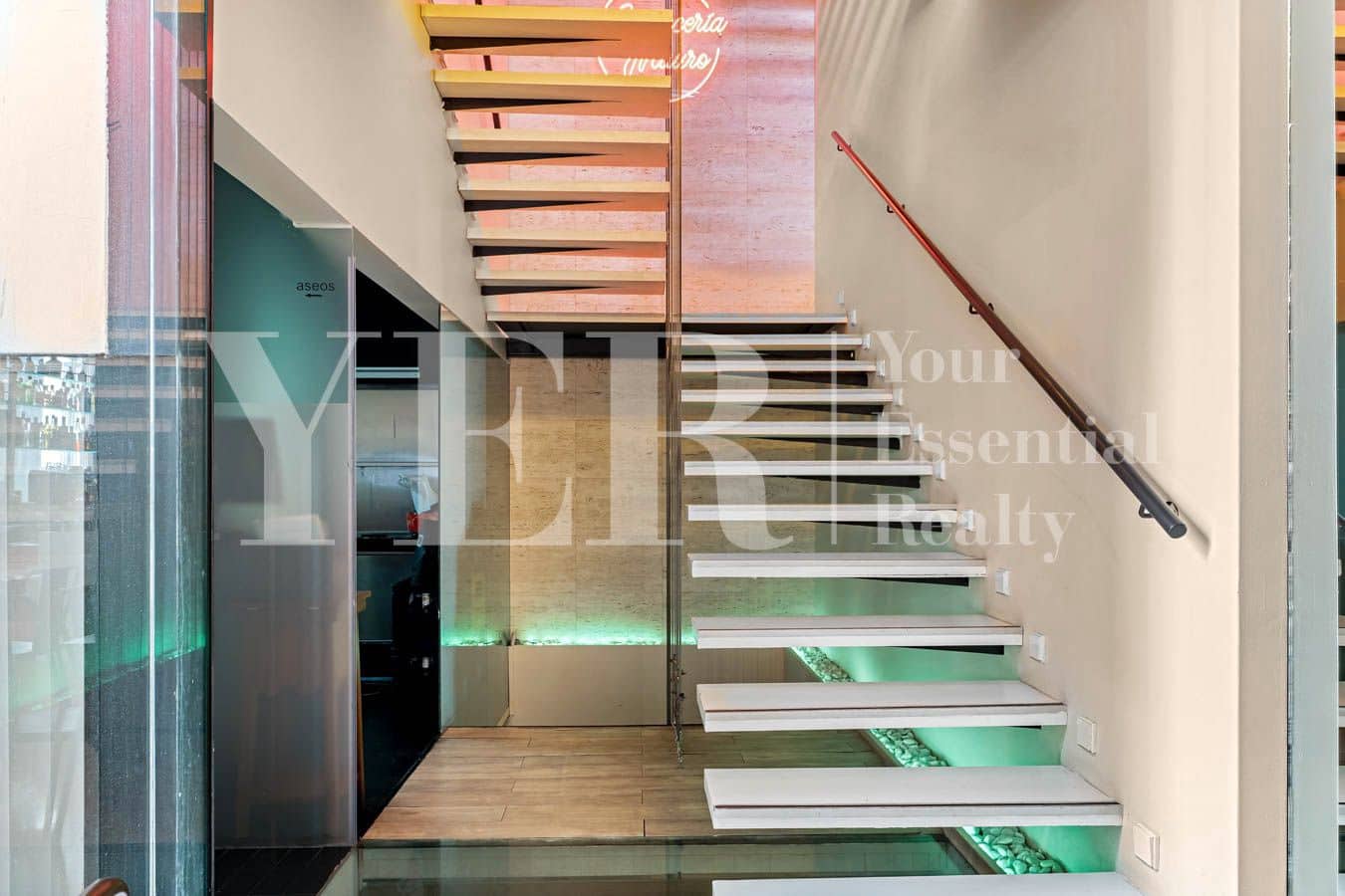 Kommersiell til salgs i San Vicente / Sant Vicent del Raspeig - € 380 000 (Ref: 8895226)