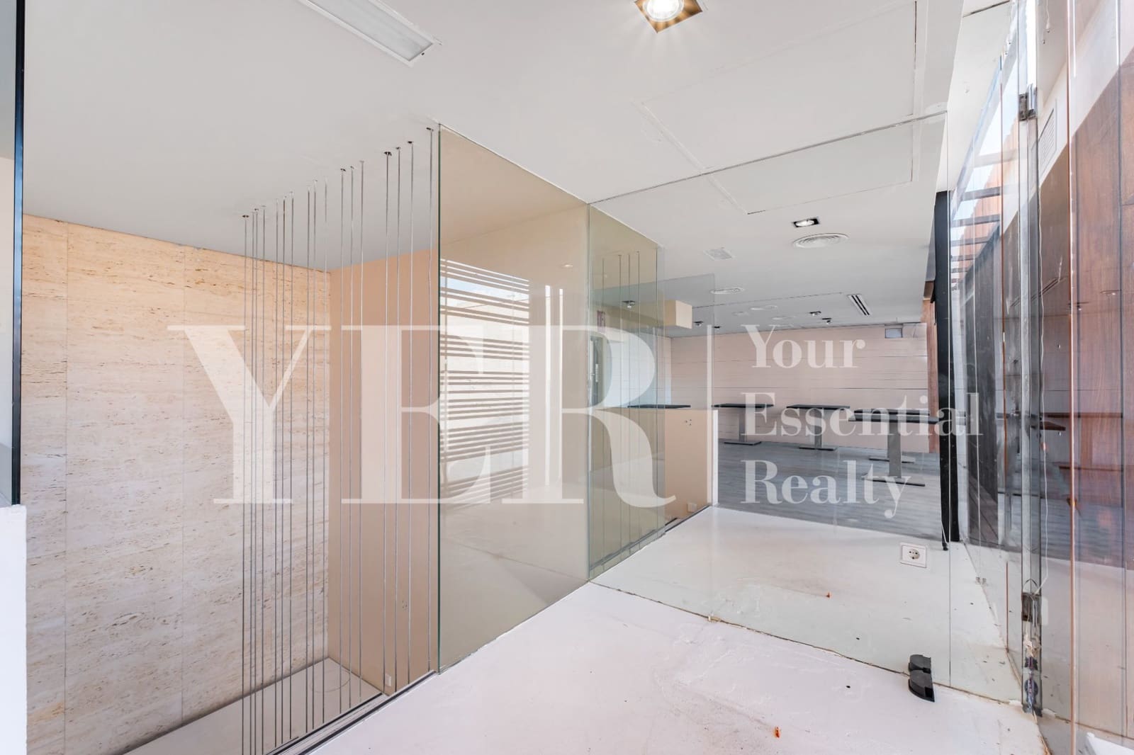 Kommersiell til salgs i San Vicente / Sant Vicent del Raspeig - € 380 000 (Ref: 8895226)