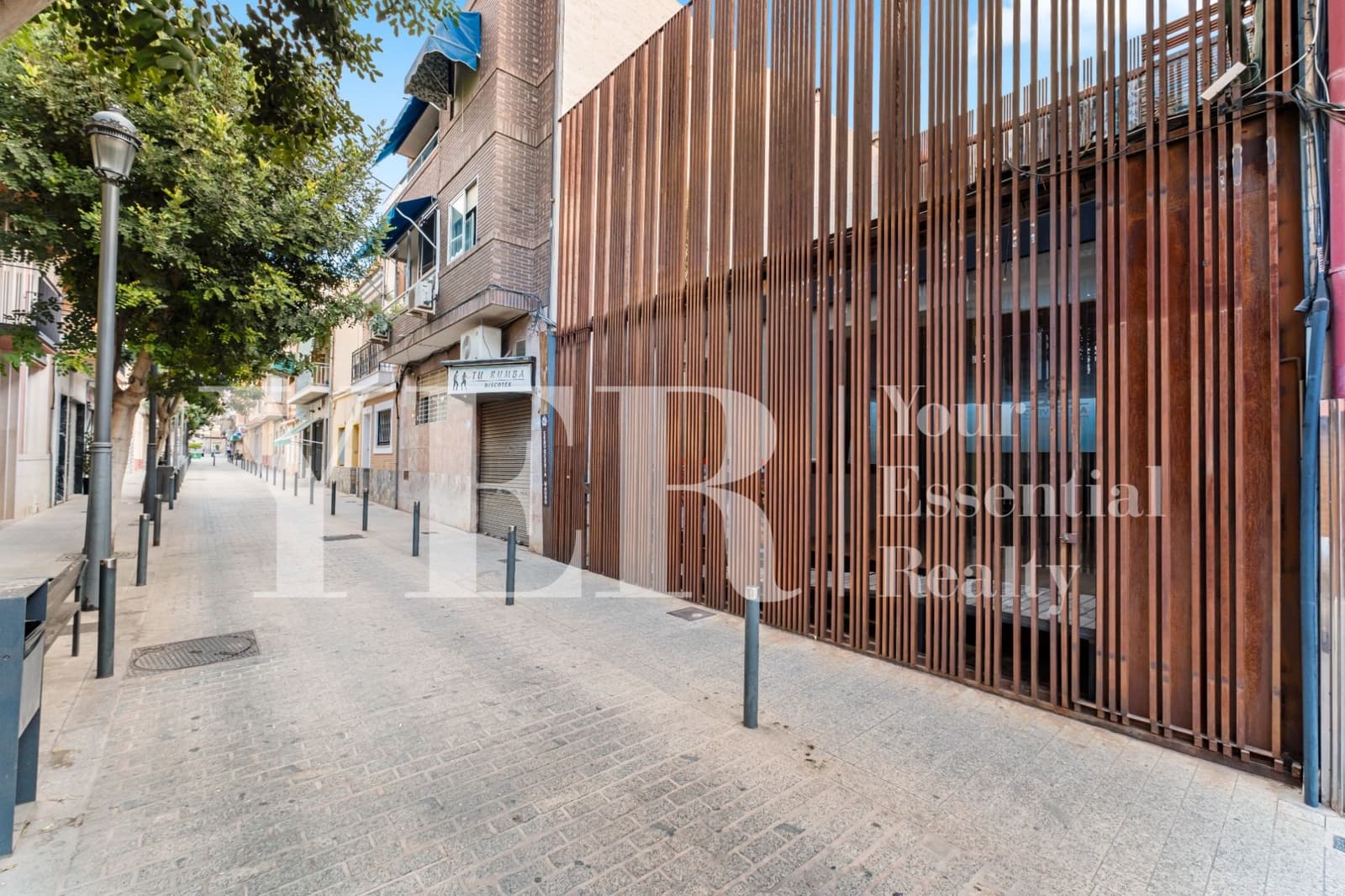 Kommersiell til salgs i San Vicente / Sant Vicent del Raspeig - € 380 000 (Ref: 8895226)