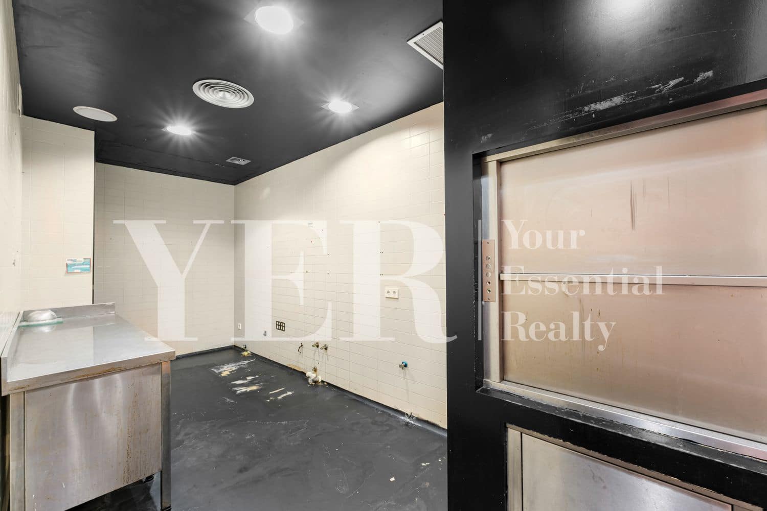 Gewerbe zu verkaufen in San Vicente / Sant Vicent del Raspeig - 380.000 € (Ref: 8895226)