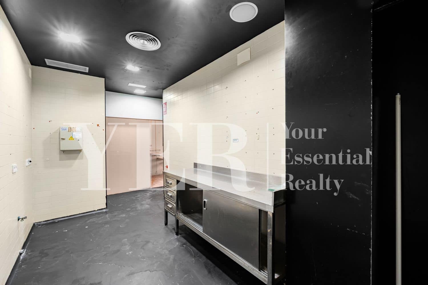 Gewerbe zu verkaufen in San Vicente / Sant Vicent del Raspeig - 380.000 € (Ref: 8895226)