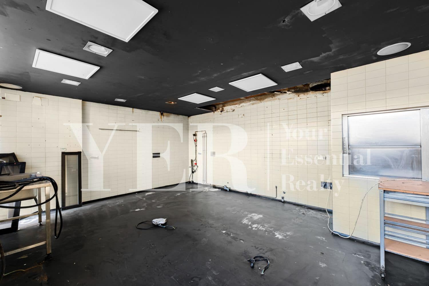 Gewerbe zu verkaufen in San Vicente / Sant Vicent del Raspeig - 380.000 € (Ref: 8895226)