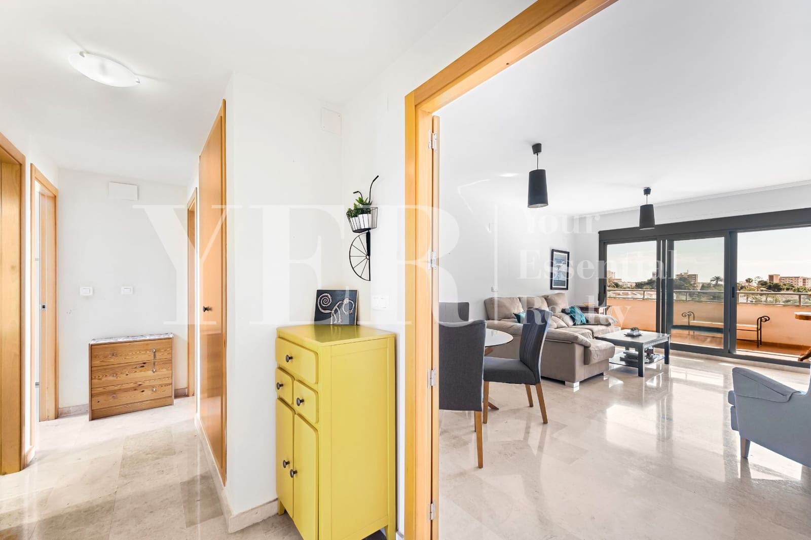 2 slaapkamer Flat te koop in Alicante stad met zwembad garage - € 455.000 (Ref: 8906286)