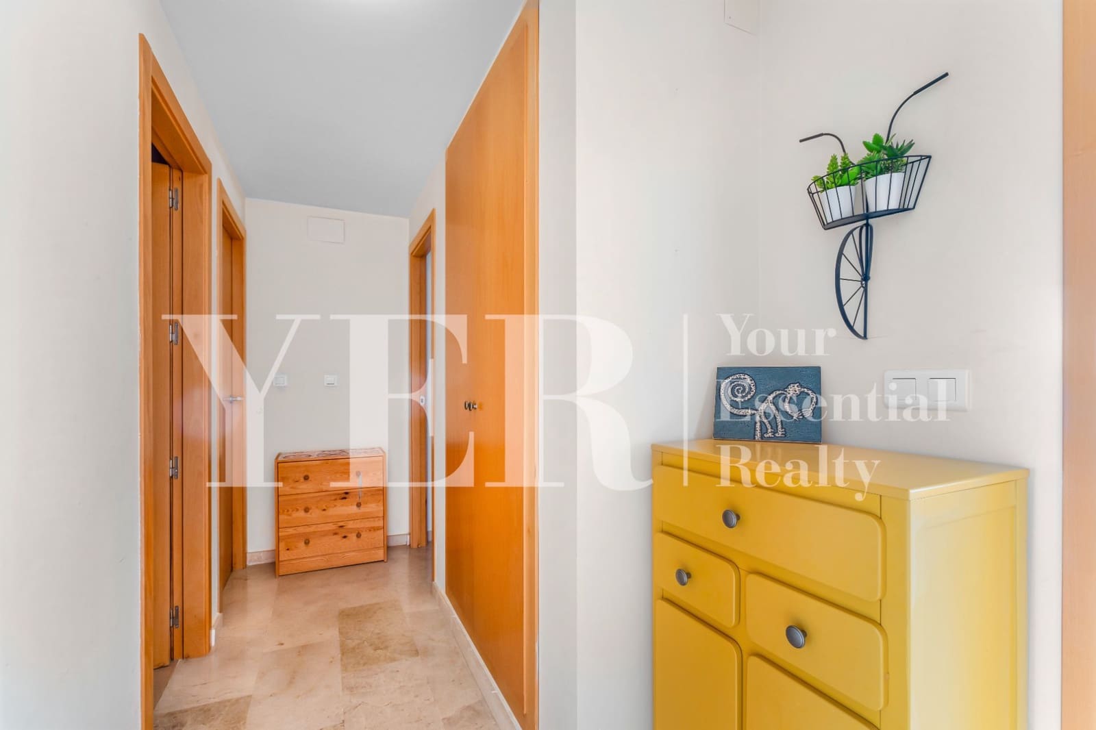 2 slaapkamer Flat te koop in Alicante stad met zwembad garage - € 455.000 (Ref: 8906286)