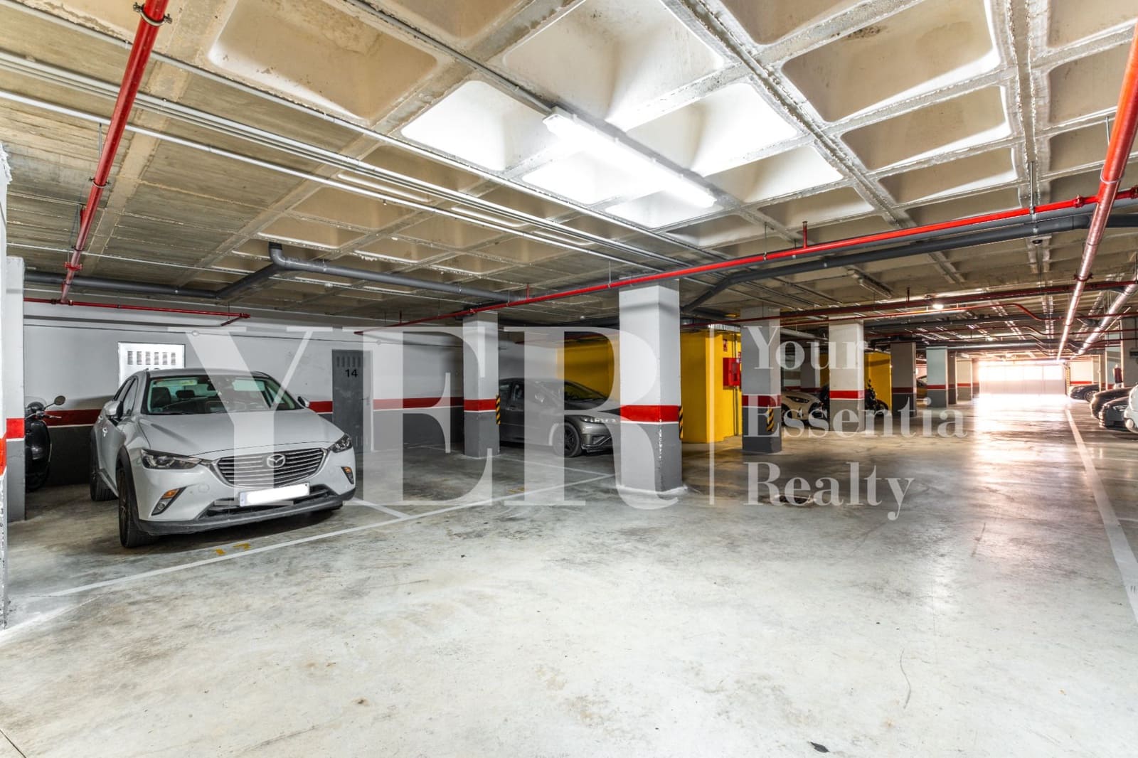 2 slaapkamer Flat te koop in Alicante stad met zwembad garage - € 455.000 (Ref: 8906286)