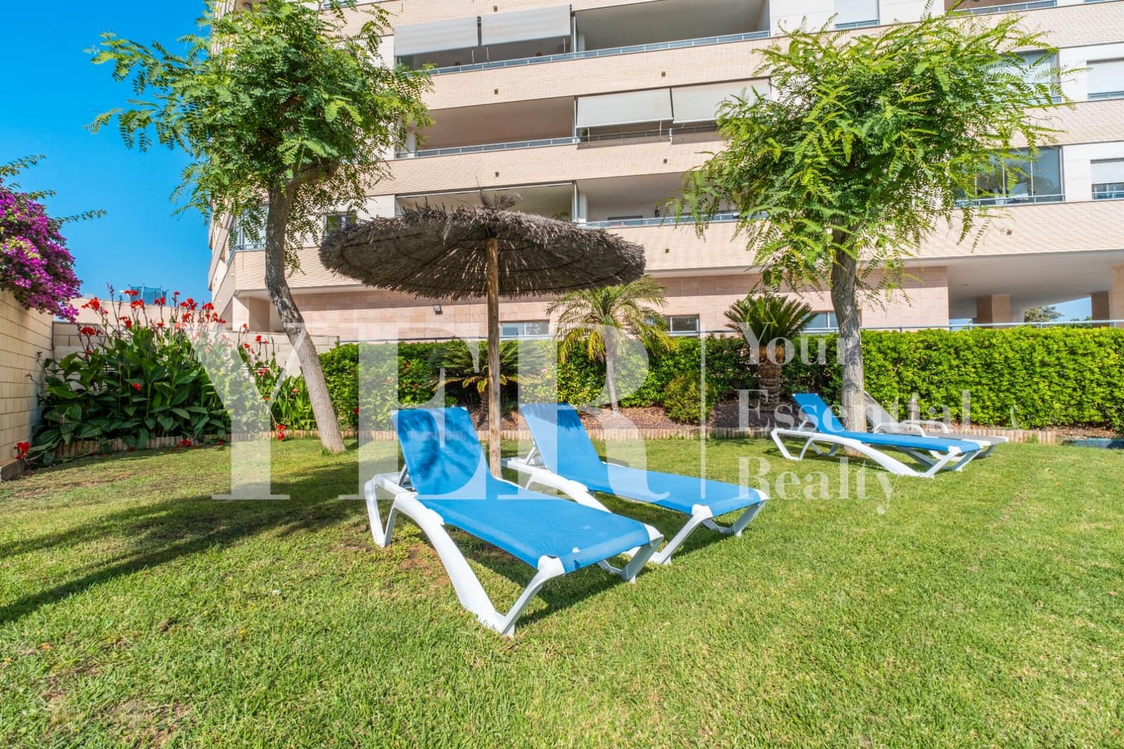 2 slaapkamer Flat te koop in Alicante stad met zwembad garage - € 455.000 (Ref: 8906286)