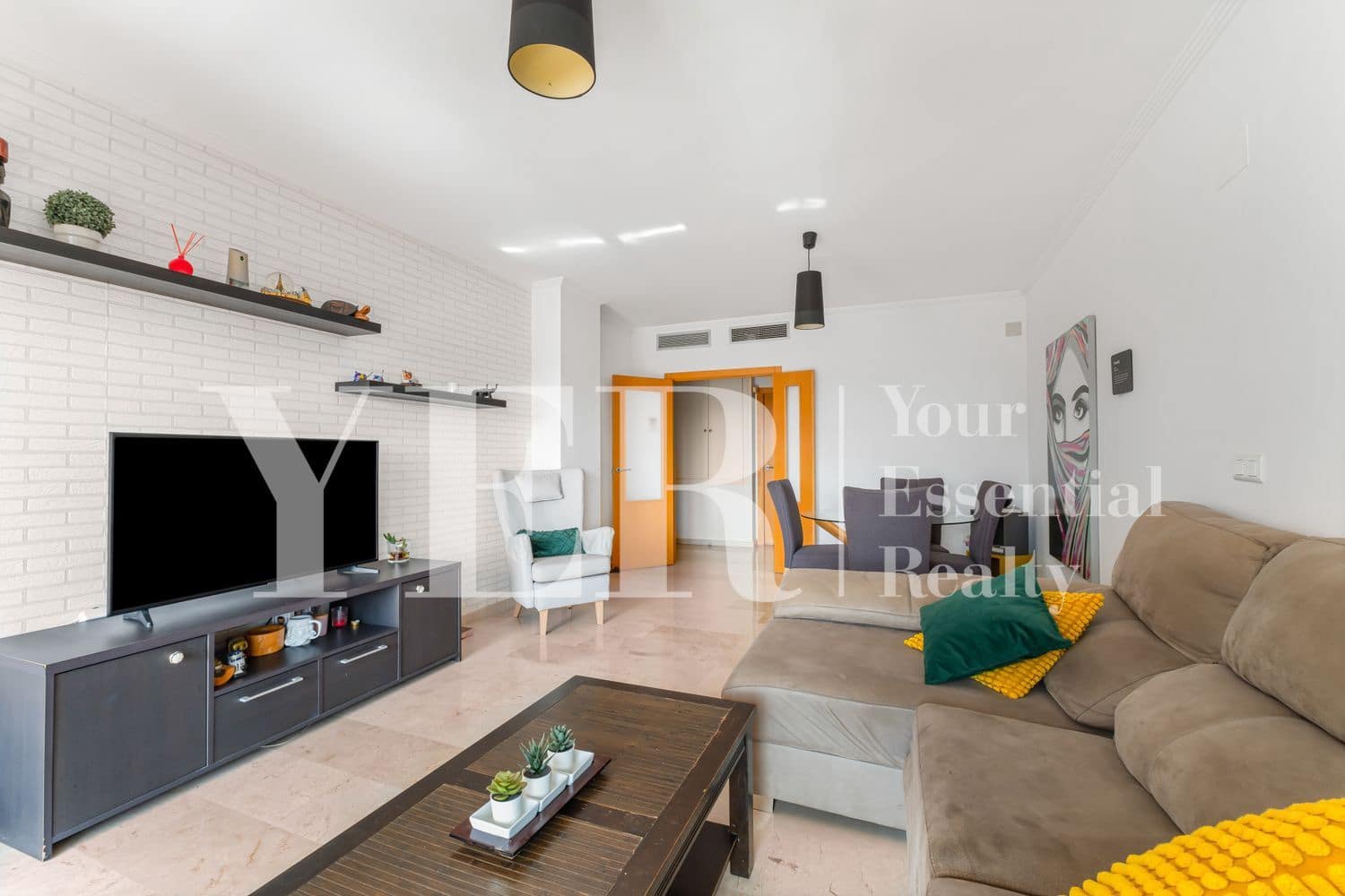 2 soverom Leilighet til salgs i Alicante by med svømmebasseng garasje - € 450 000 (Ref: 8906286)