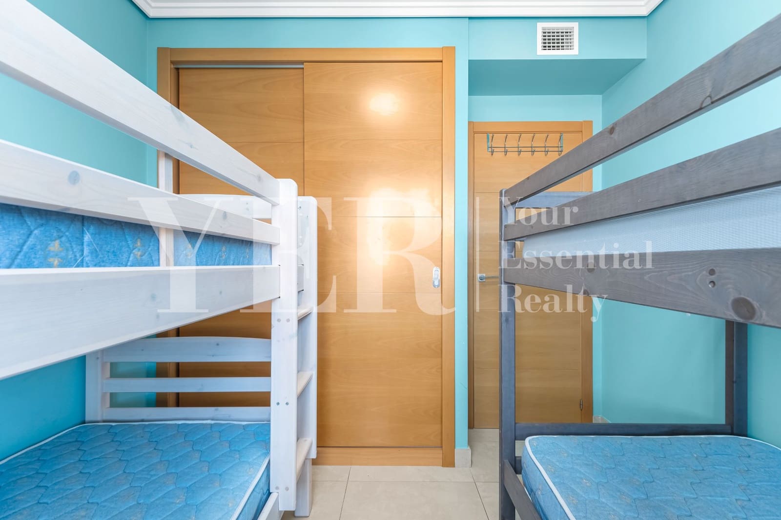 3 soveværelse Lejlighed til salg i El Campello med swimmingpool garage - € 499.000 (Ref: 8916870)