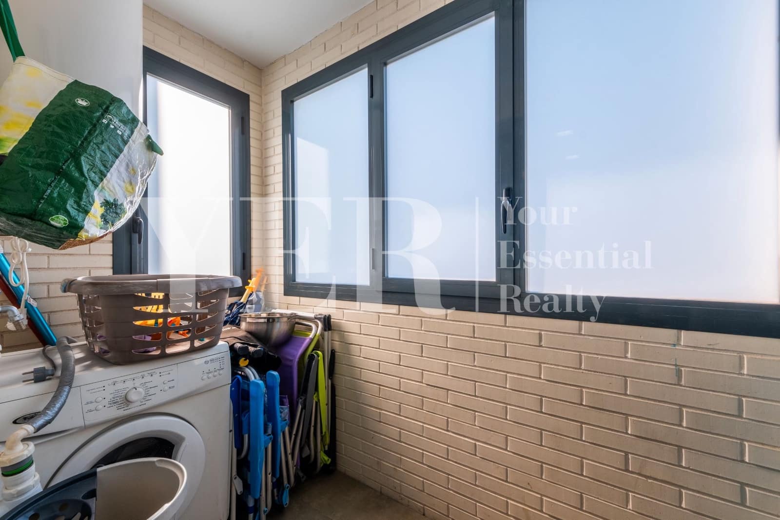 3 soveværelse Lejlighed til salg i El Campello med swimmingpool garage - € 499.000 (Ref: 8916870)