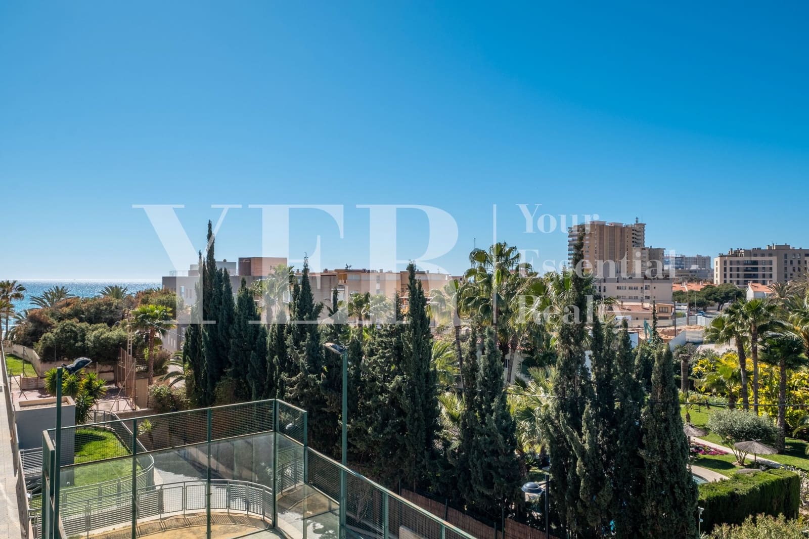 3 soveværelse Lejlighed til salg i El Campello med swimmingpool garage - € 499.000 (Ref: 8916870)