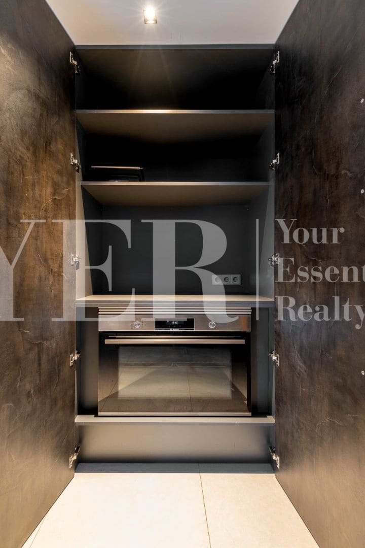 2 bedroom Villa for sale in Alicante / Alacant city - € 850,000 (Ref: 8960631)