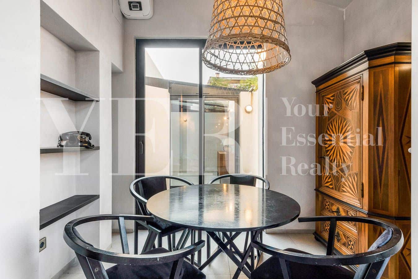 2 bedroom Villa for sale in Alicante / Alacant city - € 850,000 (Ref: 8960631)