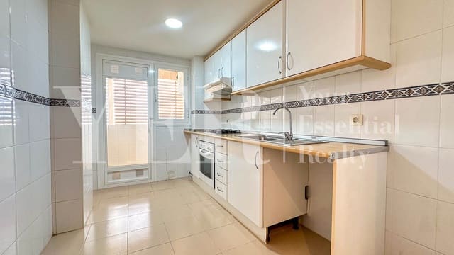 4 makuuhuone Asunto myytävänä paikassa Playa de San Juan, Alicante kaupunki mukana uima-altaan 
autotalli - 395 000 € (Ref: 8993282)