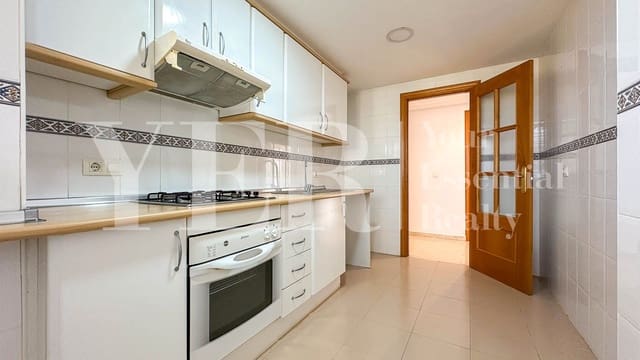 4 makuuhuone Asunto myytävänä paikassa Playa de San Juan, Alicante kaupunki mukana uima-altaan 
autotalli - 395 000 € (Ref: 8993282)