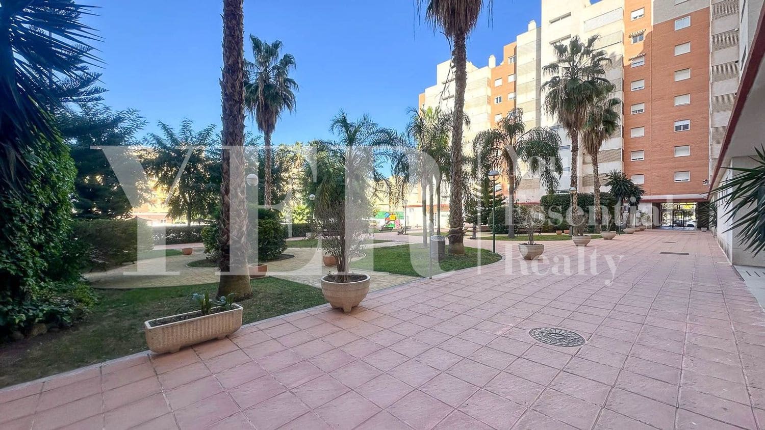 4 sovrum Lägenhet till salu i Playa de San Juan med pool garage - 395 000 € (Ref: 8993282)