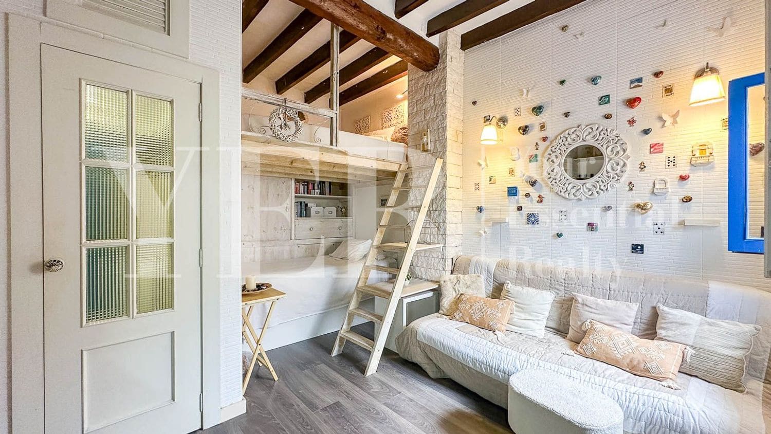 Lejlighed til salg i Alicante by med garage - € 199.000 (Ref: 8997733)