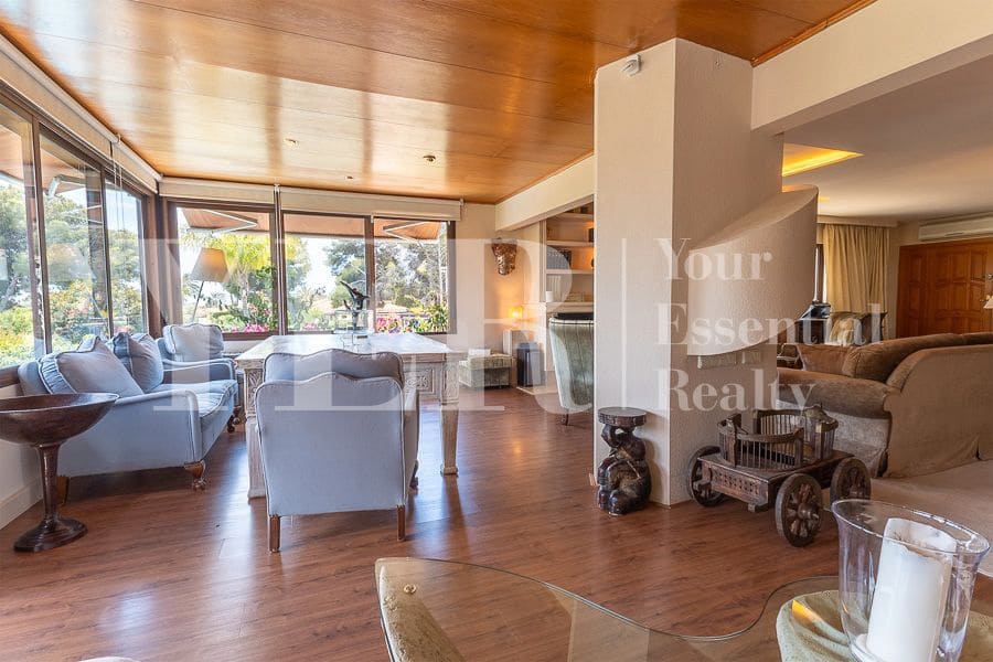 6 soveværelse Villa til salg i Benidorm med swimmingpool garage - € 840.000 (Ref: 9018352)