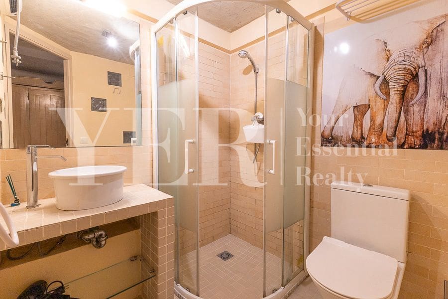 6 soveværelse Villa til salg i Benidorm med swimmingpool garage - € 840.000 (Ref: 9018352)