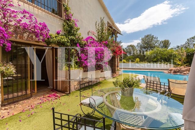 6 soveværelse Villa til salg i Urbanizaciones, Benidorm med swimmingpool garage - € 840.000 (Ref: 9018352)