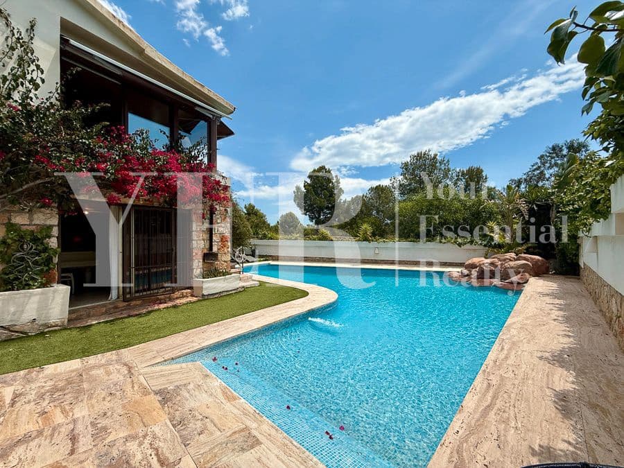 6 soveværelse Villa til salg i Benidorm med swimmingpool garage - € 840.000 (Ref: 9018352)