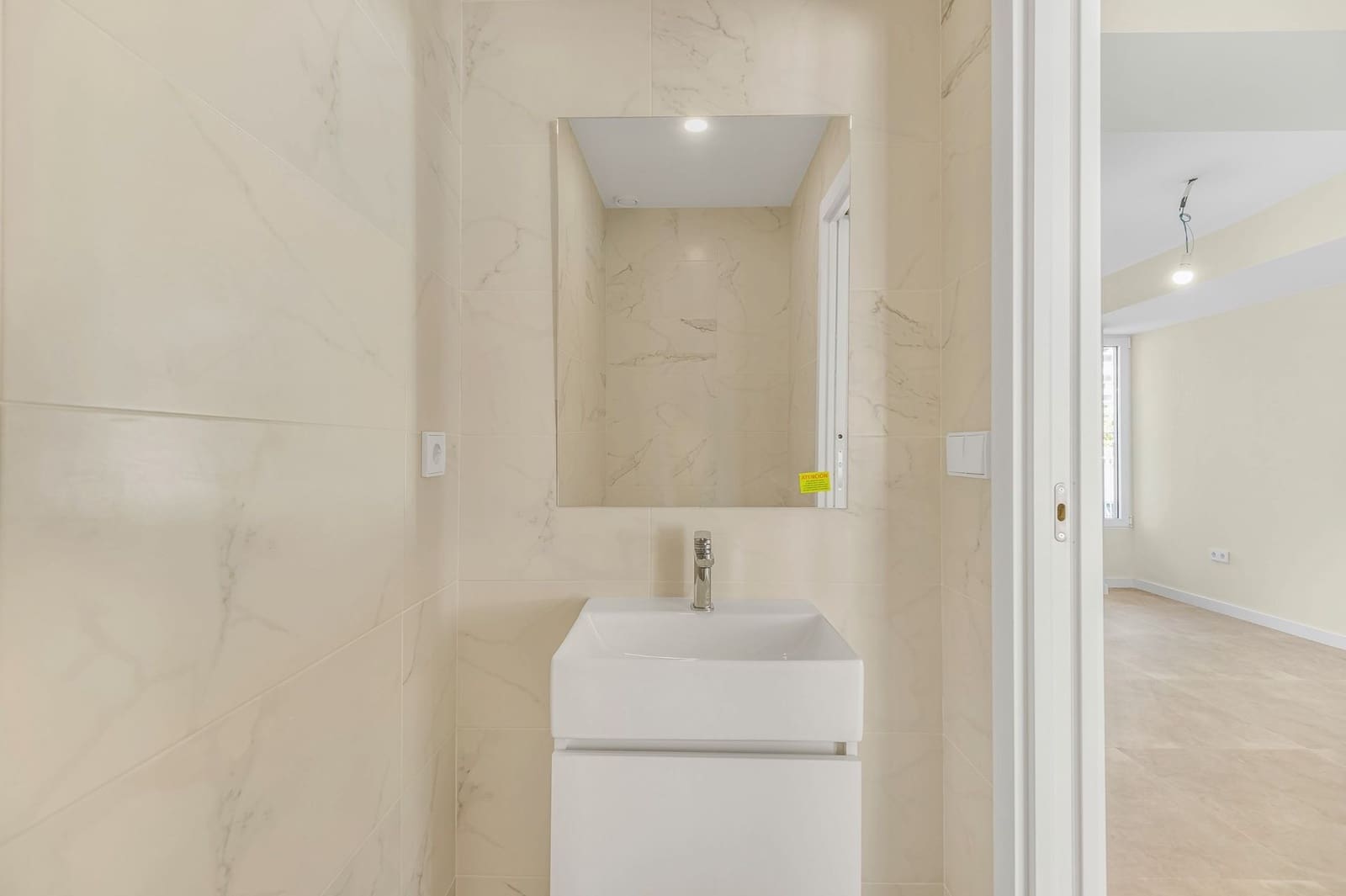 1 soverom Leilighet til salgs i Alicante by med svømmebasseng garasje - € 189 900 (Ref: 9019294)