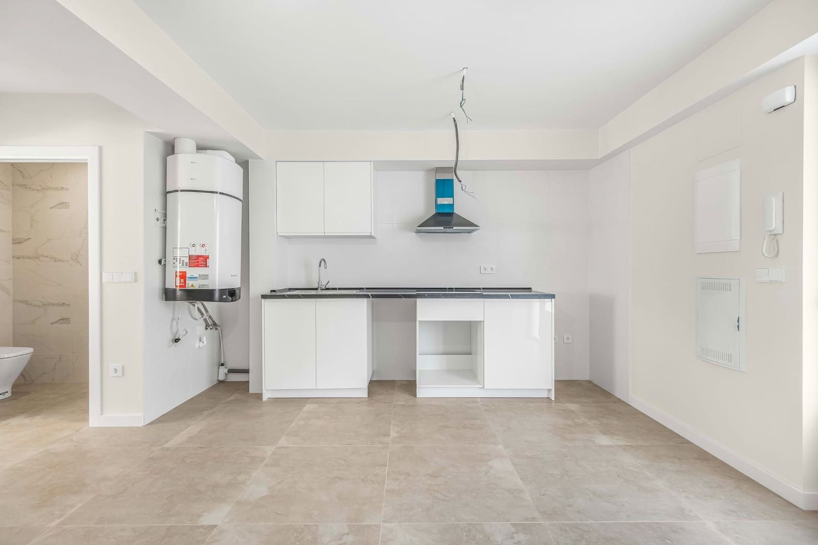 1 soverom Leilighet til salgs i Alicante by med svømmebasseng garasje - € 189 900 (Ref: 9019294)