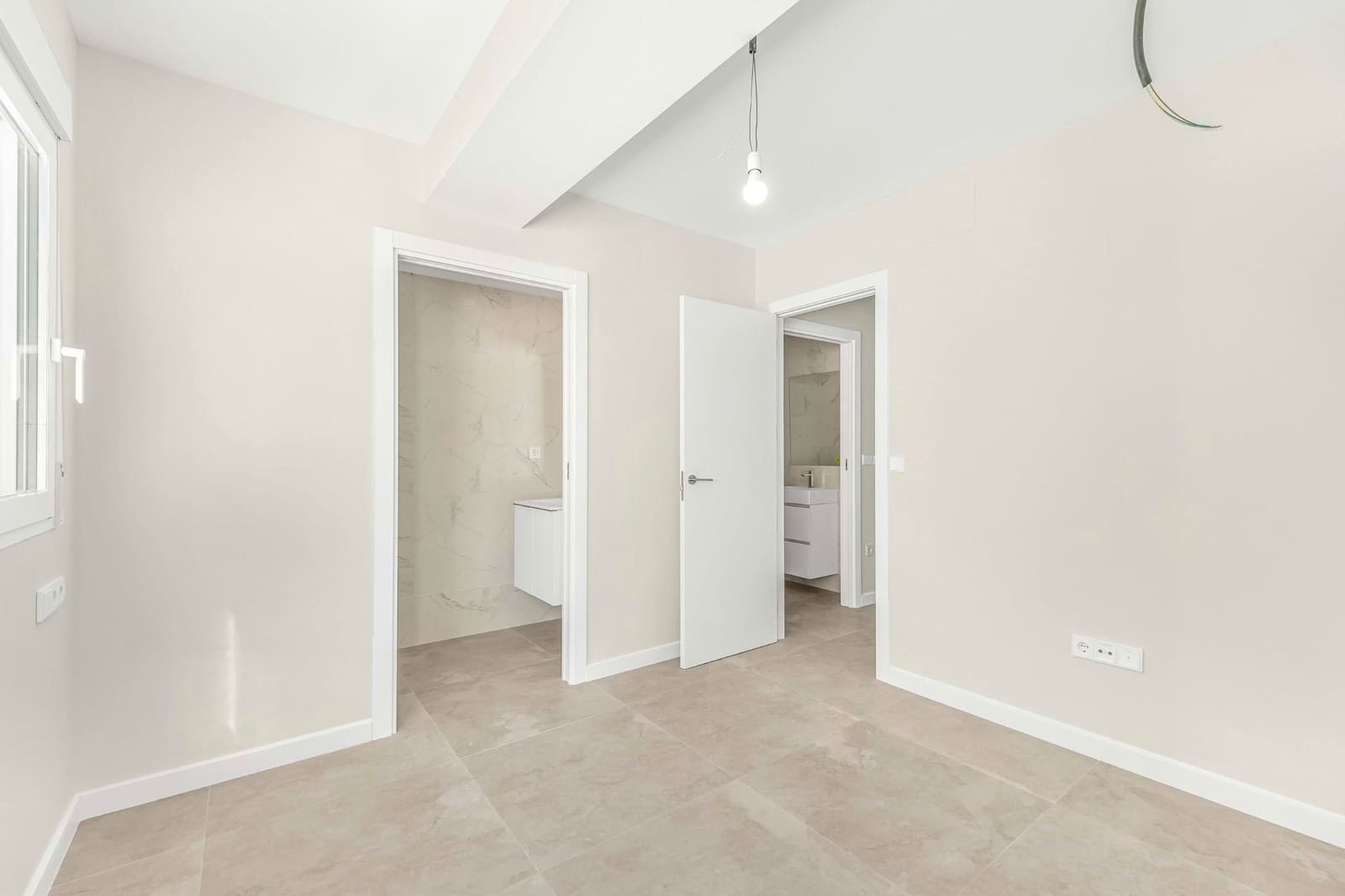 1 soverom Leilighet til salgs i Alicante by med svømmebasseng garasje - € 189 900 (Ref: 9019294)