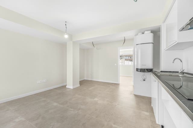1 soveværelse Lejlighed til salg i Playa de San Juan, Alicante by med swimmingpool garage - € 185.500 (Ref: 9019294)