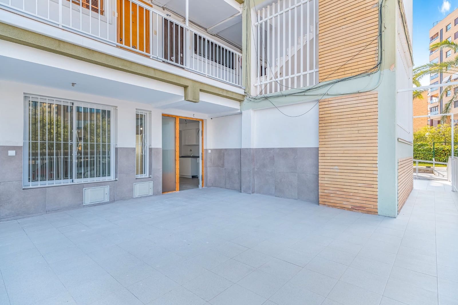 1 soverom Leilighet til salgs i Alicante by med svømmebasseng garasje - € 189 900 (Ref: 9019294)