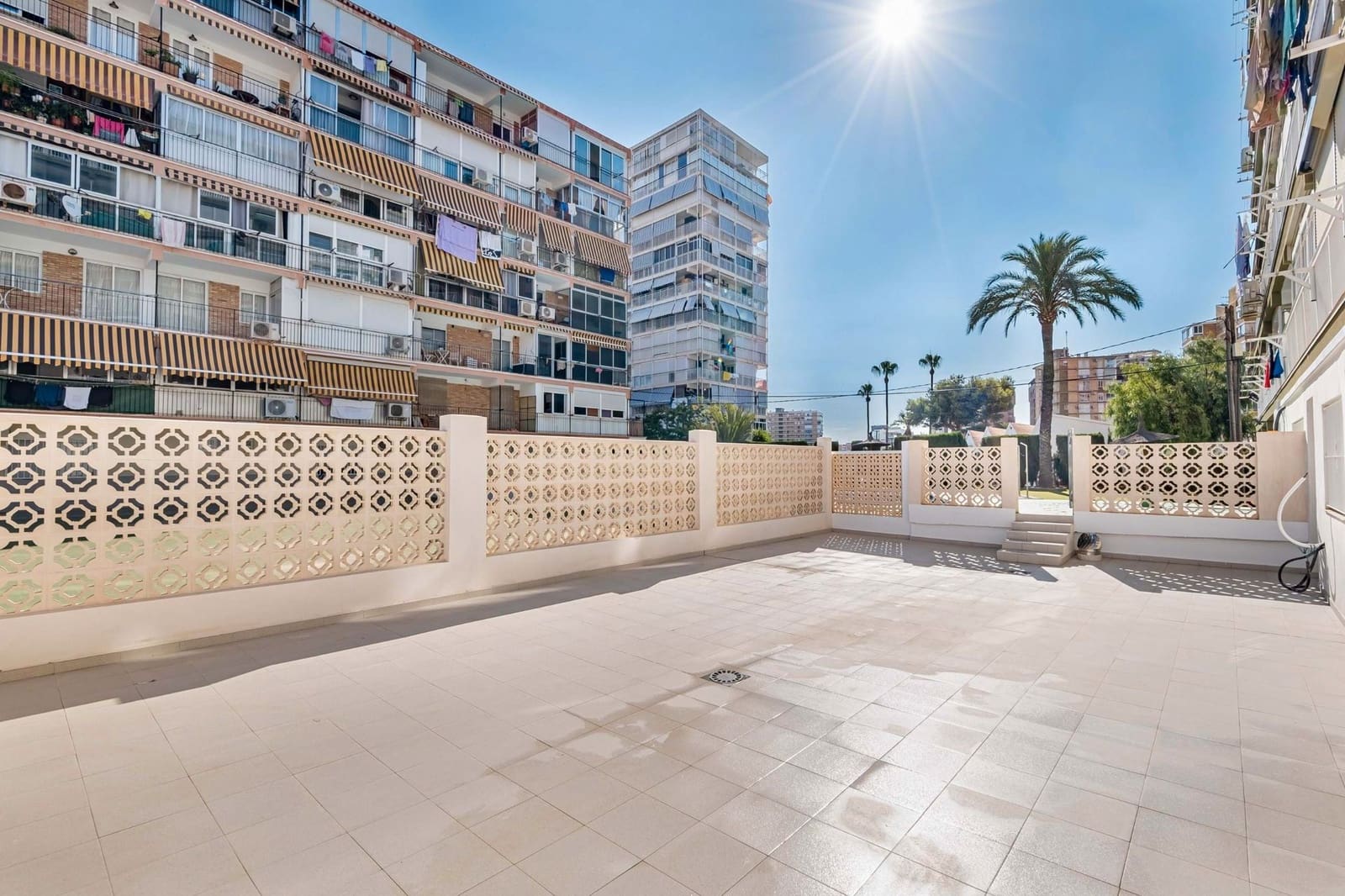 1 soverom Leilighet til salgs i Alicante by med svømmebasseng garasje - € 189 900 (Ref: 9019294)