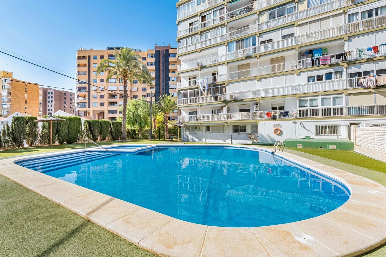 1 soverom Leilighet til salgs i Alicante by med svømmebasseng garasje - € 189 900 (Ref: 9019294)
