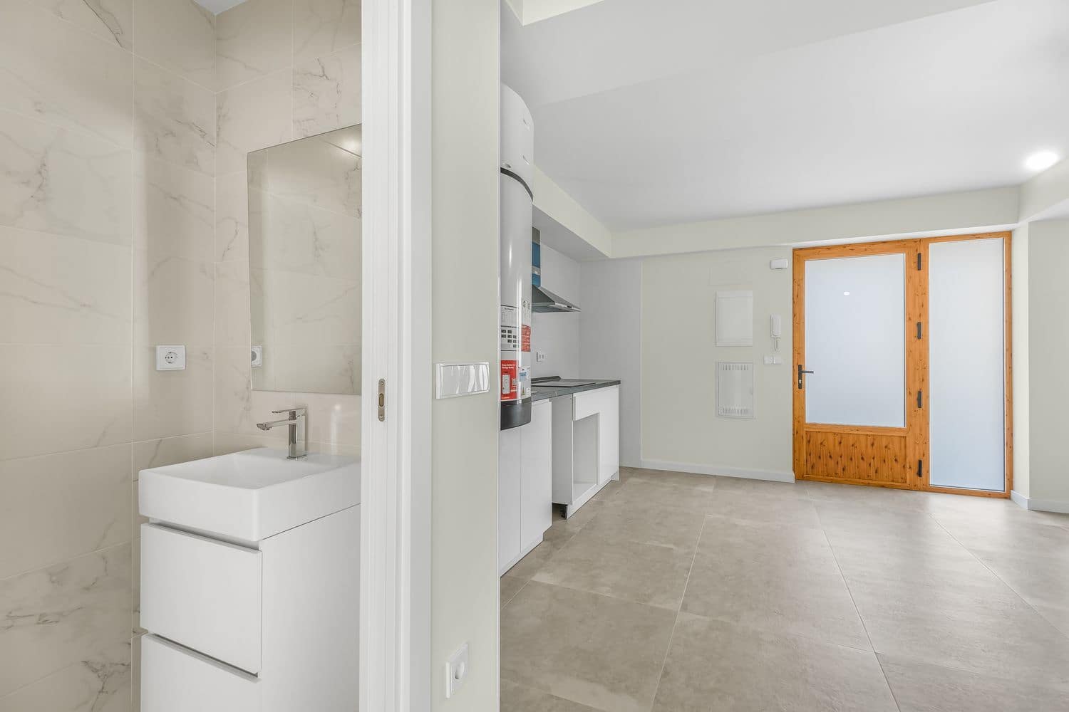 1 soveværelse Lejlighed til salg i Playa de San Juan med swimmingpool garage - € 189.000 (Ref: 9019294)