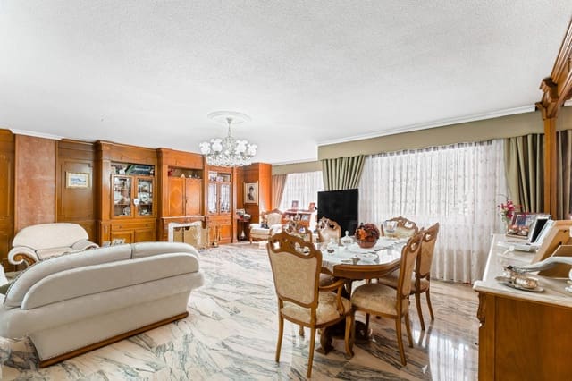 3 quarto Apartamento para venda em Ensanche - Diputacion, Alicante cidade com garagem - 450 000 € (Ref: 9074190)