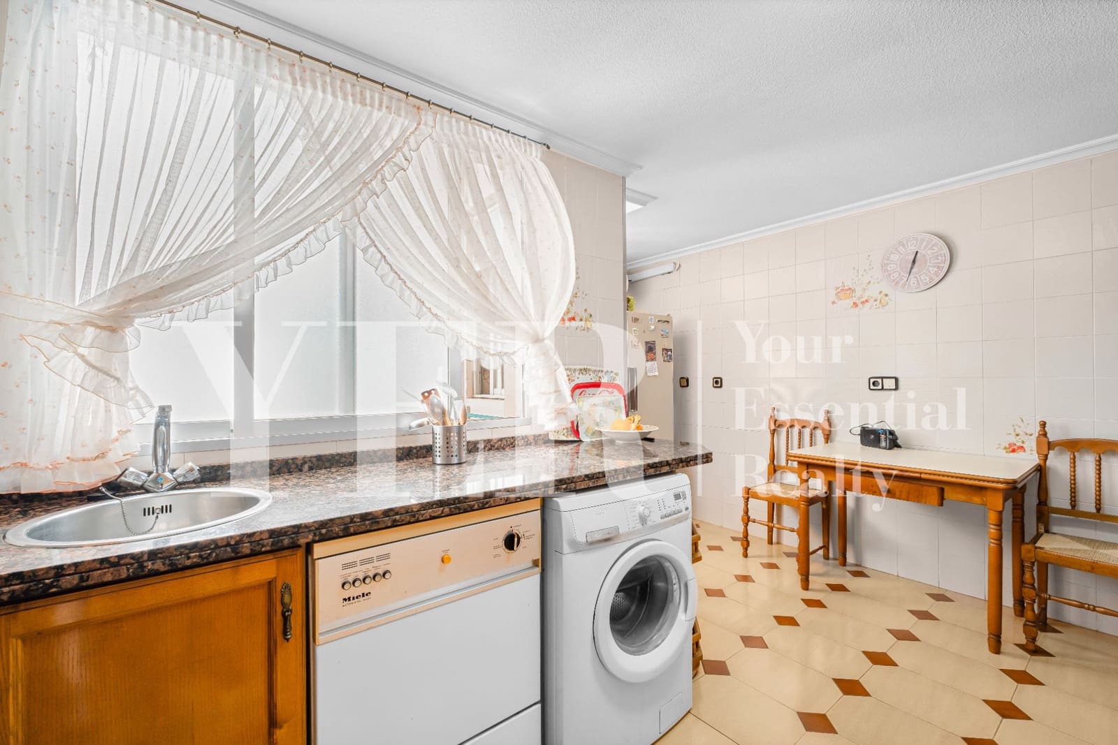 3 quarto Apartamento para venda em Alicante cidade com garagem - 450 000 € (Ref: 9074190)