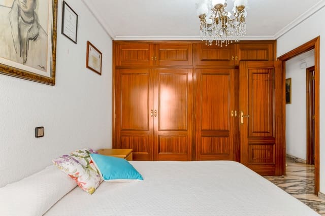 3 quarto Apartamento para venda em Ensanche - Diputacion, Alicante cidade com garagem - 450 000 € (Ref: 9074190)