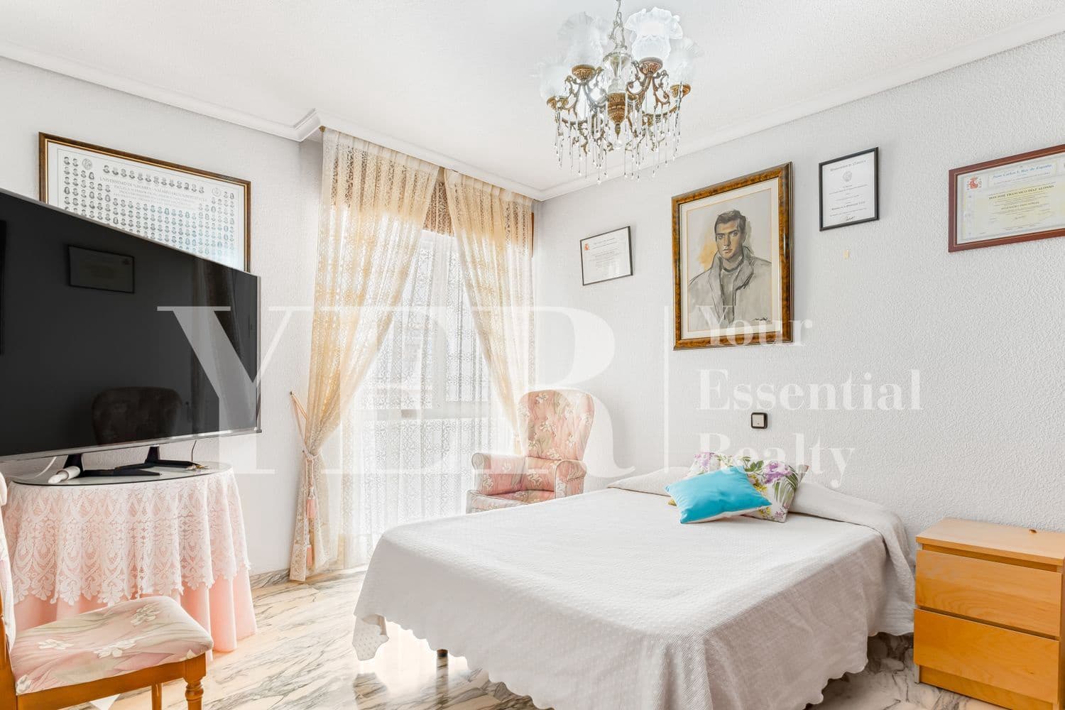 3 Zimmer Apartment zu verkaufen in Alicante / Alacant Stadt mit Garage - 450.000 € (Ref: 9074190)