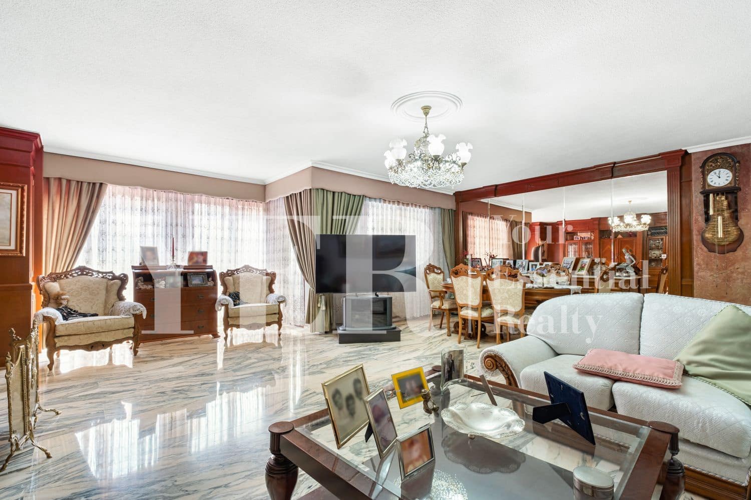 3 Zimmer Apartment zu verkaufen in Alicante / Alacant Stadt mit Garage - 450.000 € (Ref: 9074190)