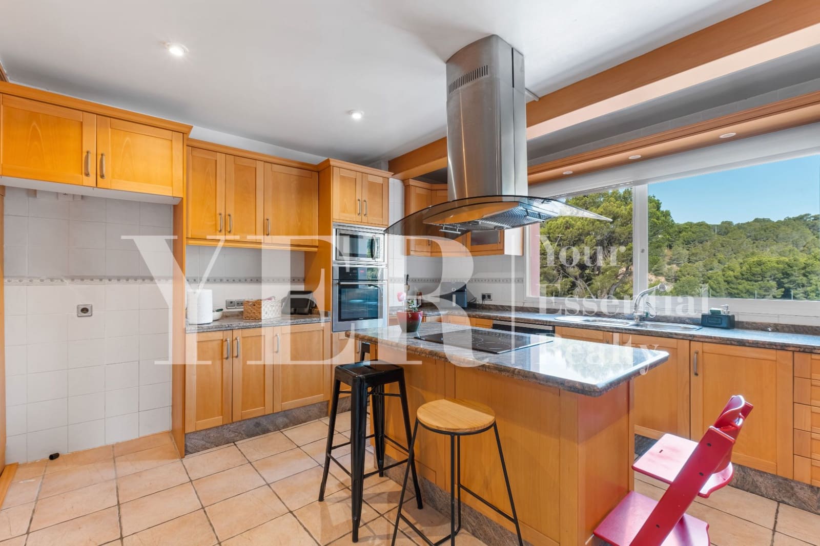 Chalet de 4 habitaciones en Altea en venta con piscina - 685.000 € (Ref: 9106168)