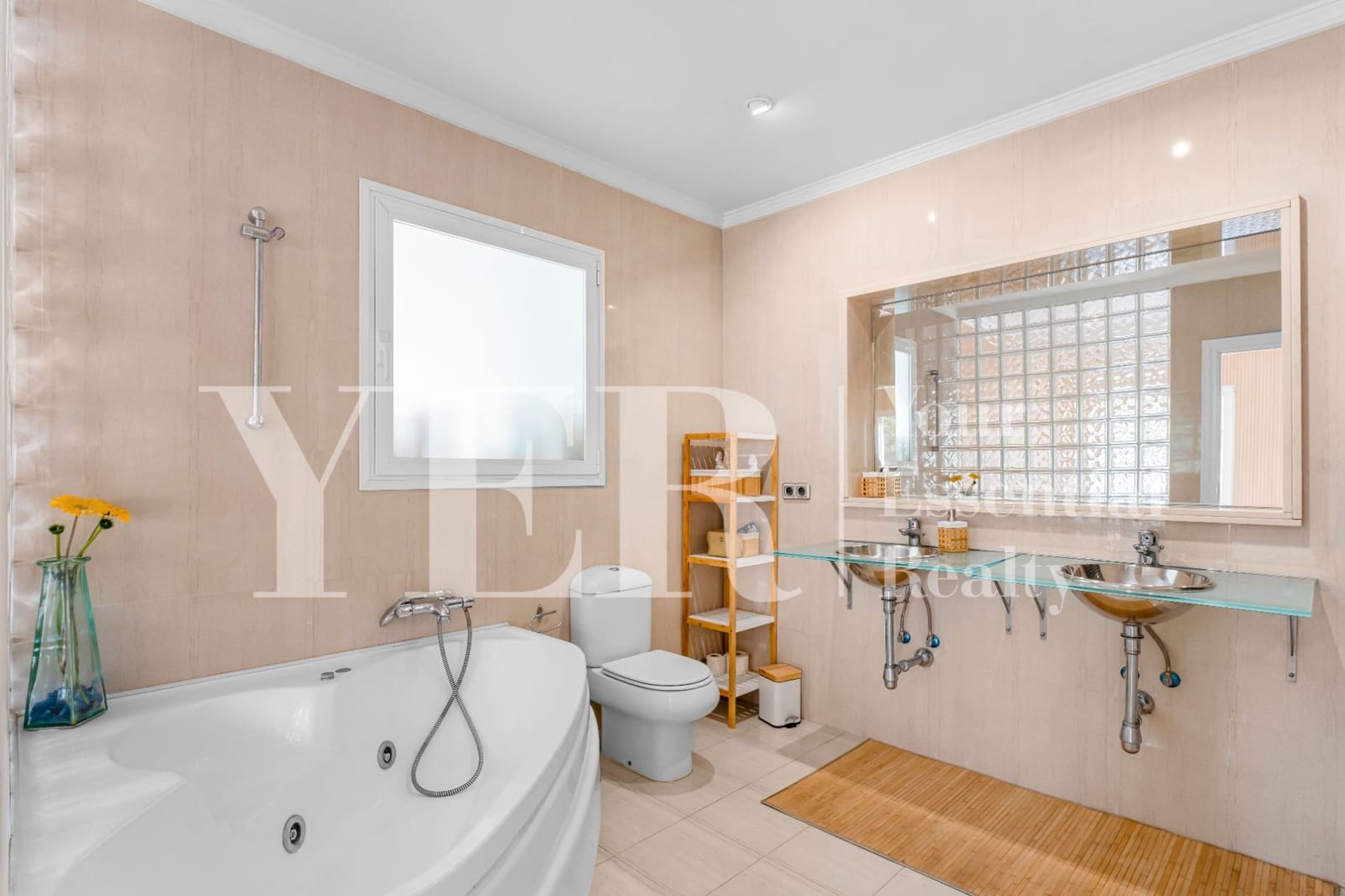 Chalet de 4 habitaciones en Altea en venta con piscina - 685.000 € (Ref: 9106168)