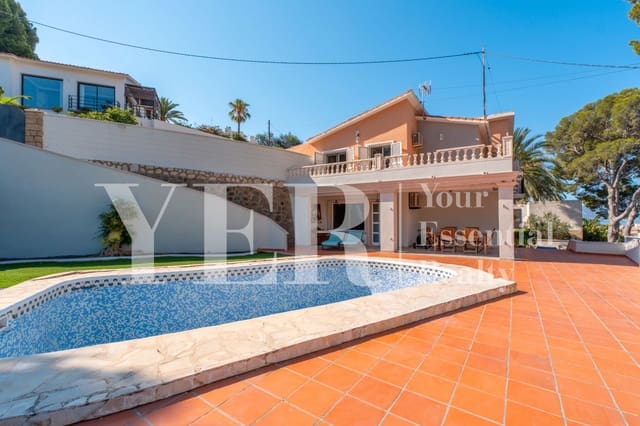 Chalet de 4 habitaciones en Altea en venta con piscina - 685.000 € (Ref: 9106168)