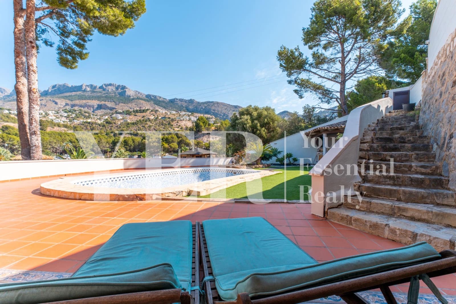 Chalet de 4 habitaciones en Altea en venta con piscina - 685.000 € (Ref: 9106168)