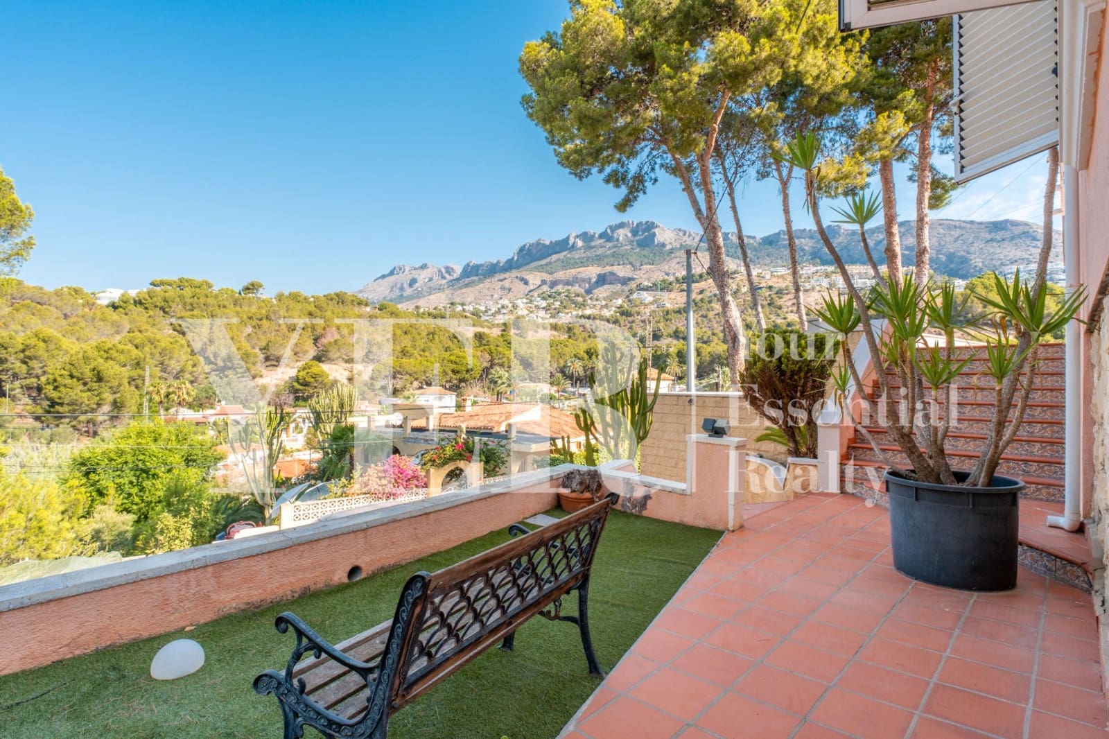 Chalet de 4 habitaciones en Altea en venta con piscina - 685.000 € (Ref: 9106168)