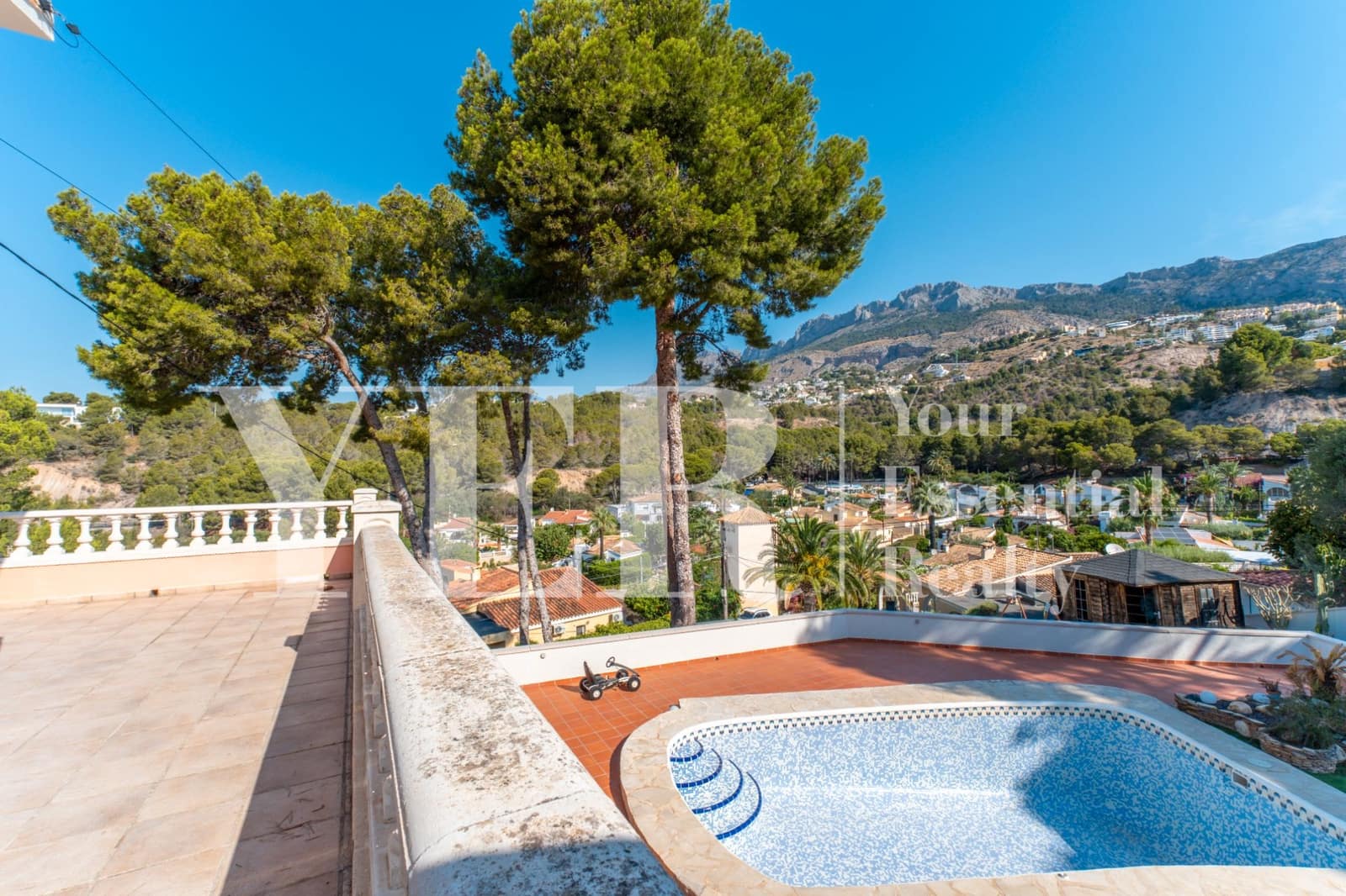 Chalet de 4 habitaciones en Altea en venta con piscina - 685.000 € (Ref: 9106168)