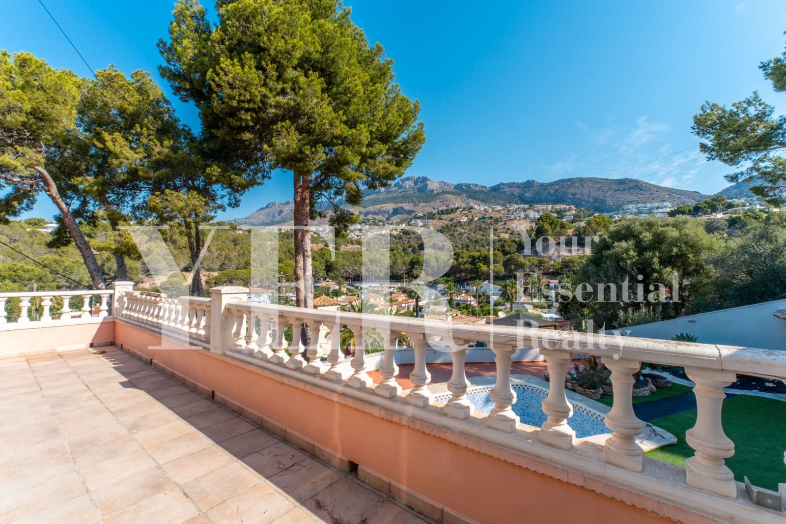 Chalet de 4 habitaciones en Altea en venta con piscina - 685.000 € (Ref: 9106168)